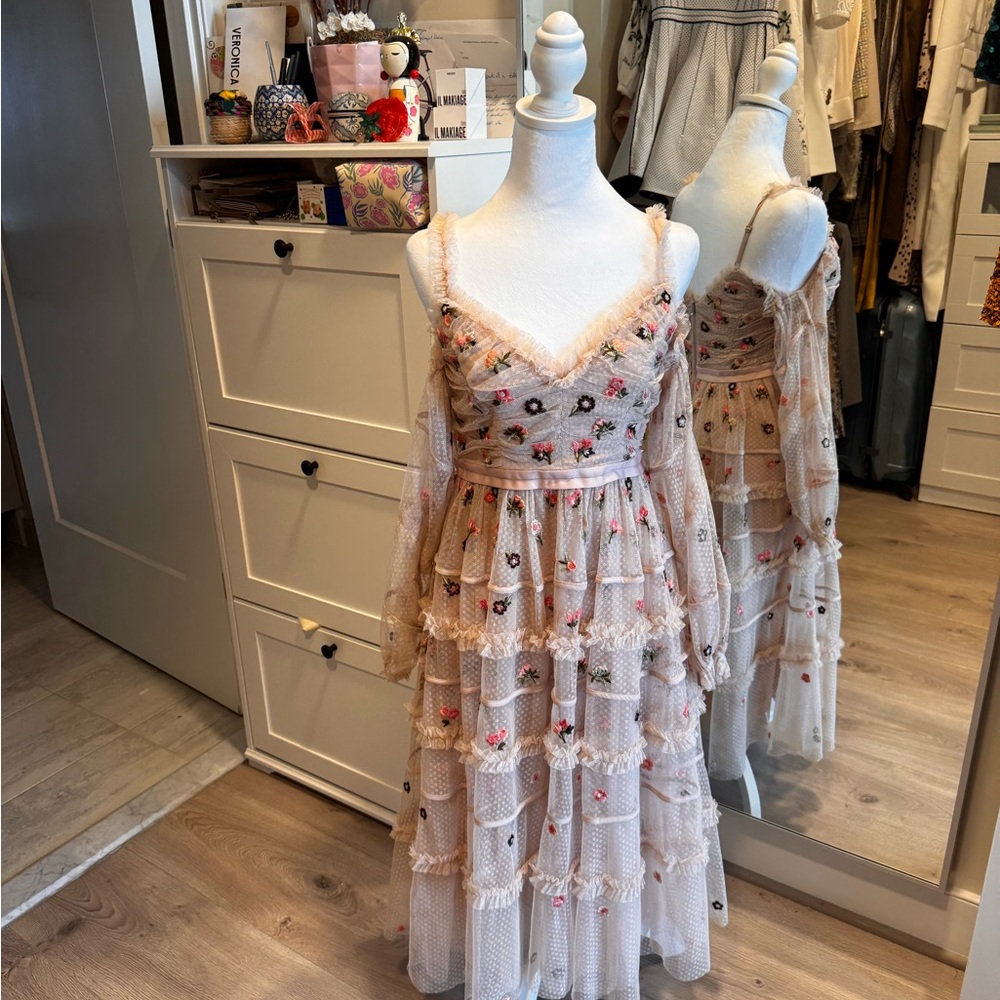 Floral Embroidered Needle & Thread dress - like brand new - Size 6